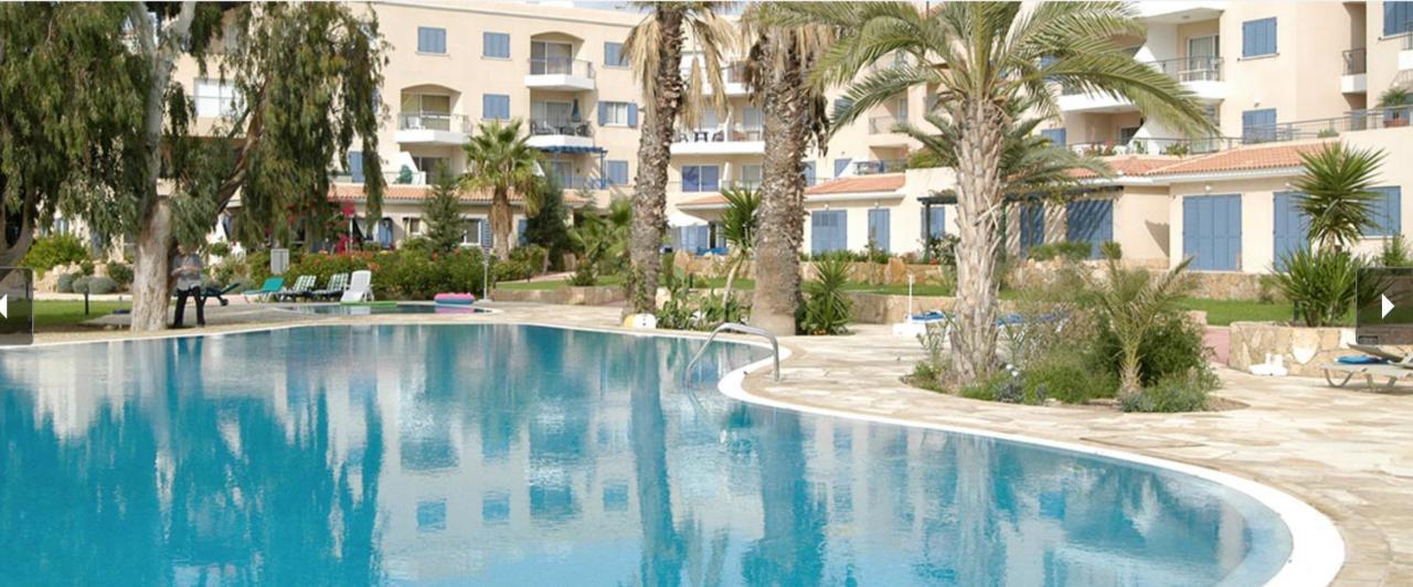 Kings Palace - Stylish 2 Bed With Sea Views Апартаменты Пафос