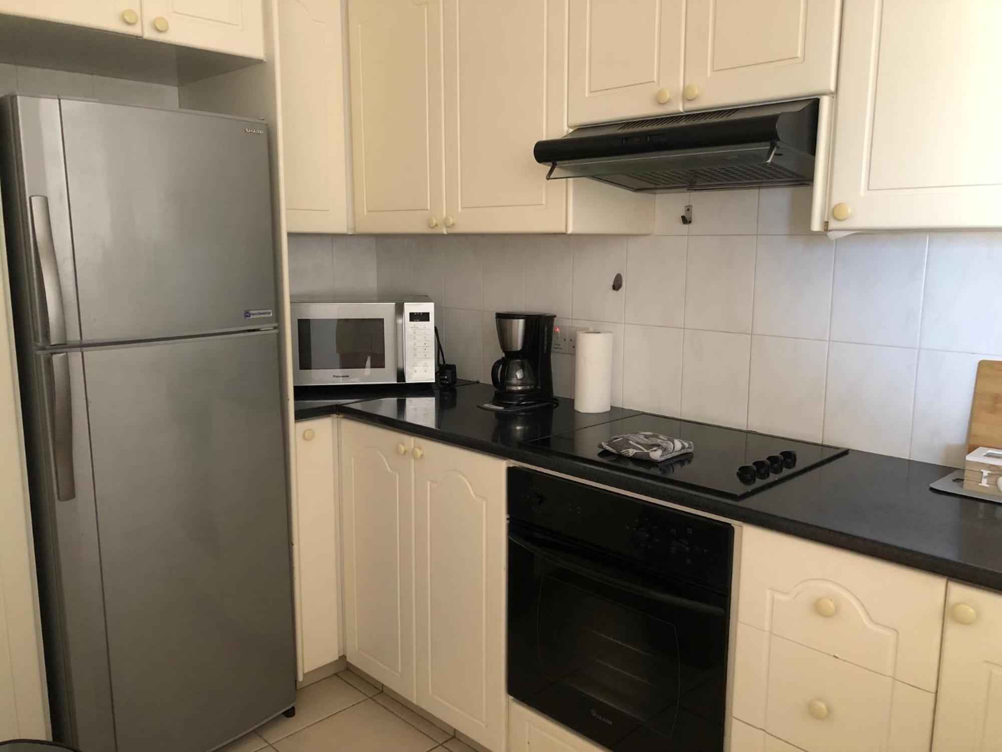 Kings Palace - Stylish 2 Bed With Sea Views Апартаменты Пафос