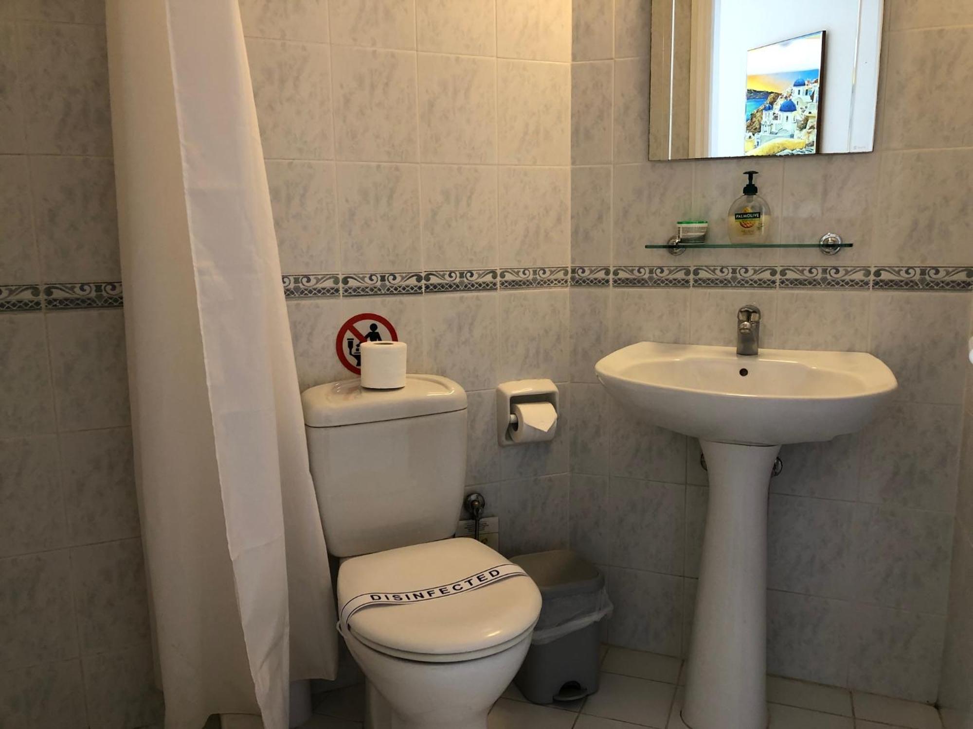 Апартаменты Kings Palace - Stylish 2 Bed With Sea Views Пафос