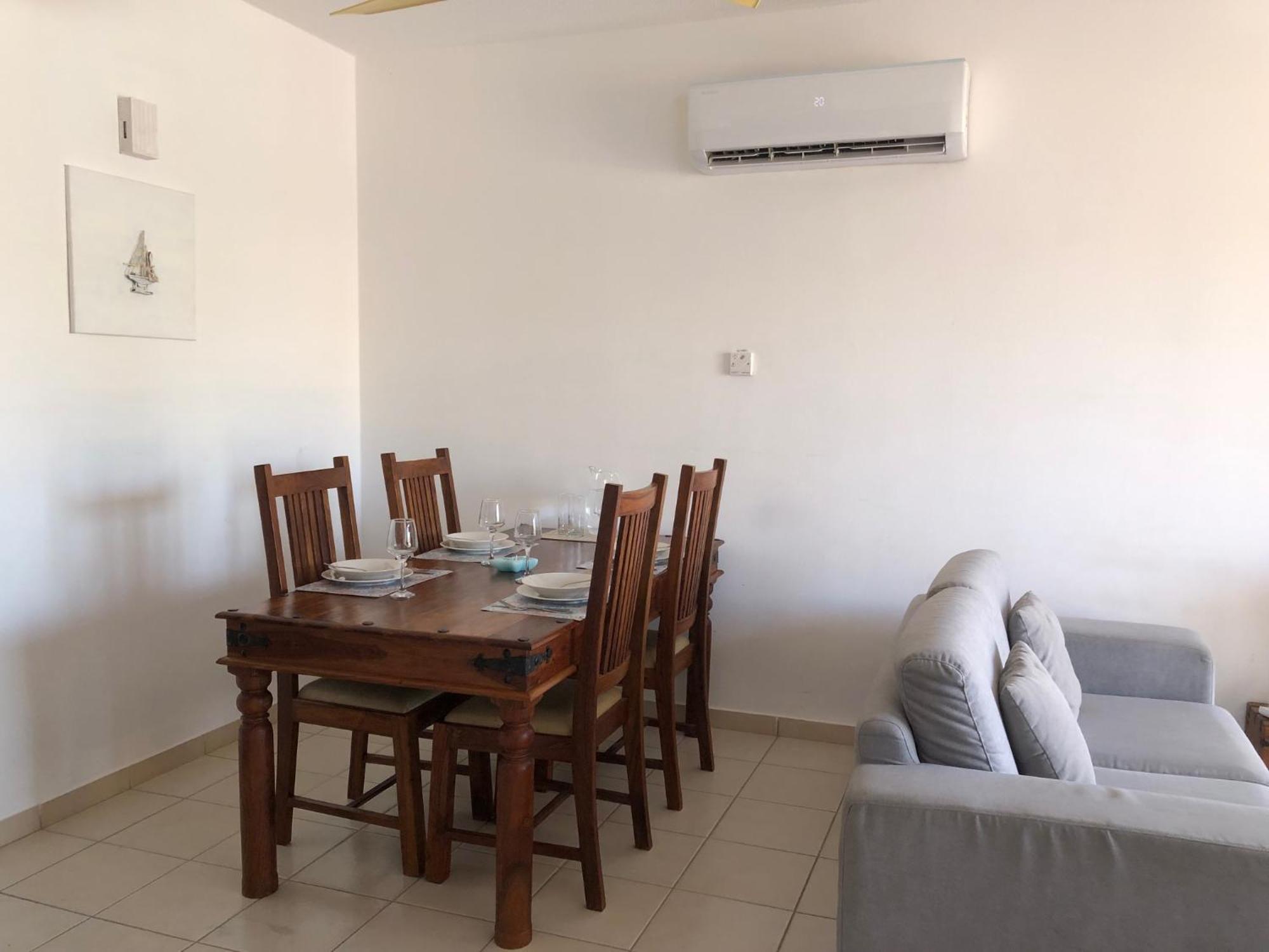 Kings Palace - Stylish 2 Bed With Sea Views * Пафос